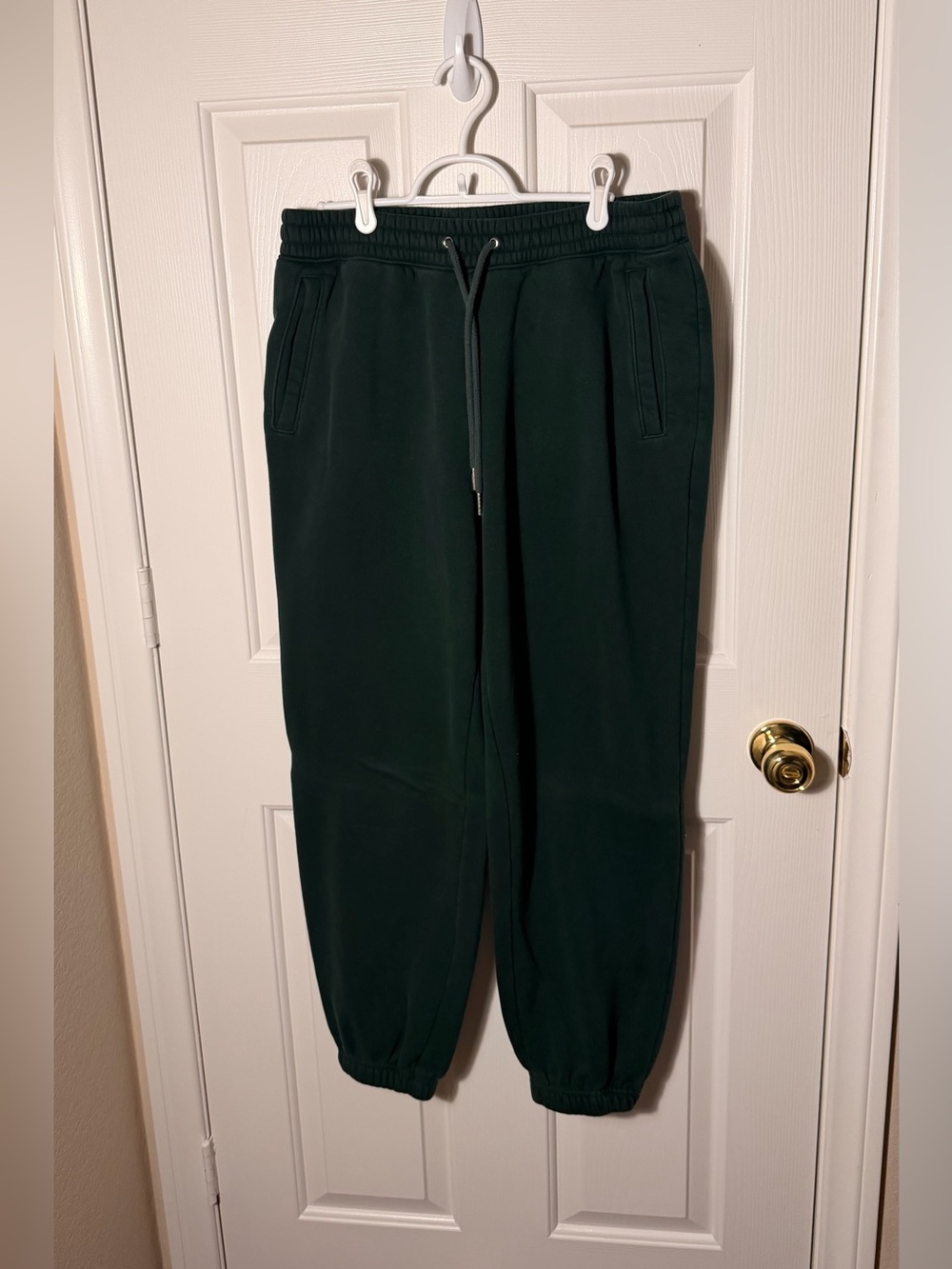 Abercrombie & Fitch Dark Green Women’s Sunday Crewneck and Sunday Sweatpants Set